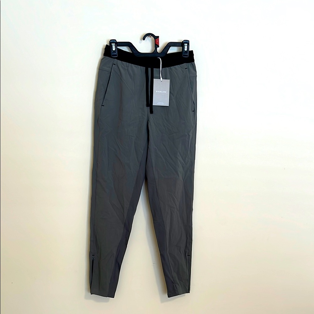 NEW Everlane Men's Gray  sports Pants size E2
